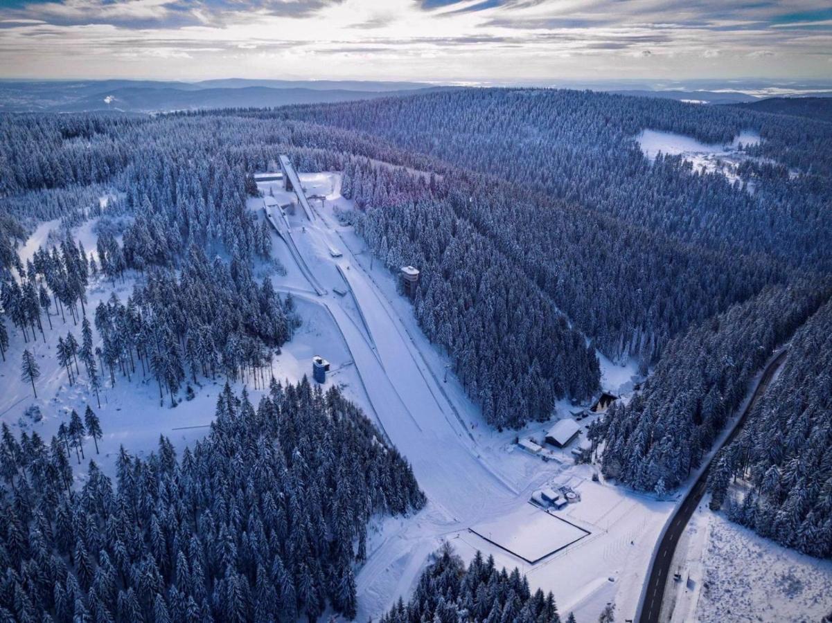 Konsum Gaestehaus Quisisana - Oberhof Оберхоф Экстерьер фото