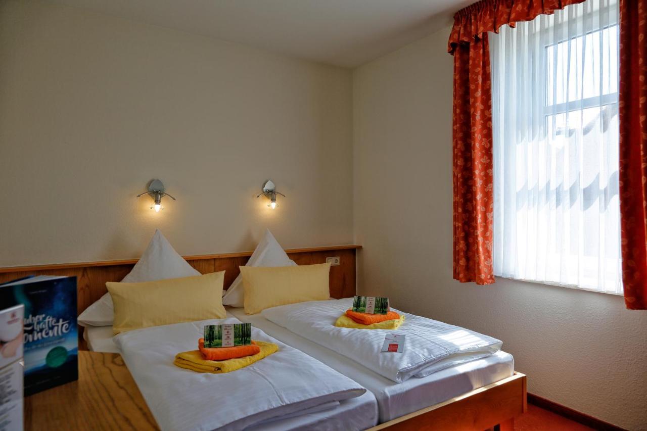 Konsum Gaestehaus Quisisana - Oberhof Оберхоф Экстерьер фото