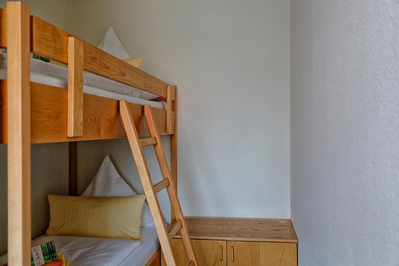 Konsum Gaestehaus Quisisana - Oberhof Оберхоф Экстерьер фото