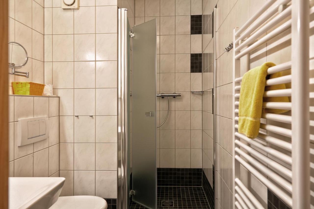 Konsum Gaestehaus Quisisana - Oberhof Оберхоф Экстерьер фото